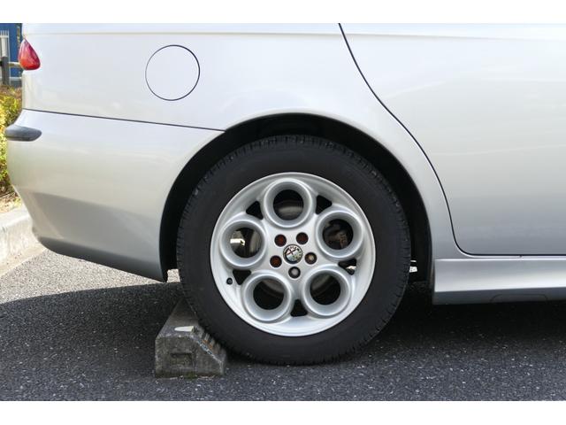 アルファ156 2.5 V6 24V 右H 6MT シルバー(11枚目)