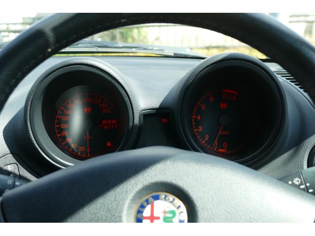 アルファ156 2.5 V6 24V 右H 6MT シルバー(22枚目)
