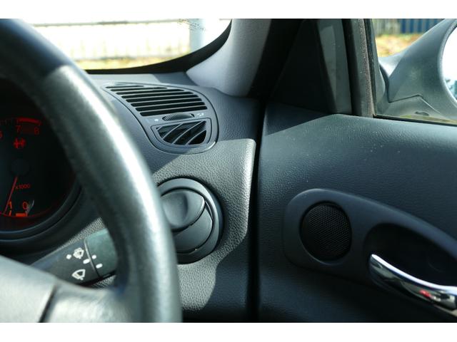 アルファ156 2.5 V6 24V 右H 6MT シルバー(26枚目)