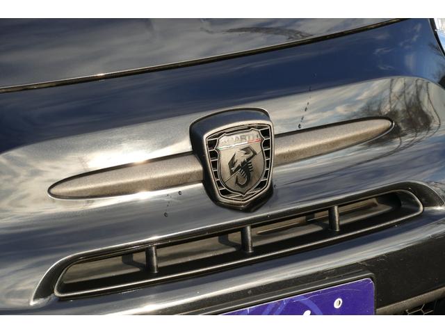 アバルト５９５ コンペティツィオーネ　右Ｈ　５ＭＴ　黒（8枚目）