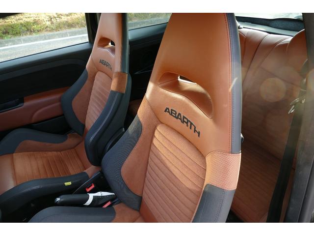 アバルト５９５ コンペティツィオーネ　右Ｈ　５ＭＴ　黒（19枚目）