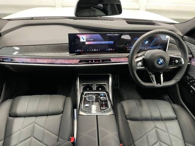 ＢＭＷ ｉ７