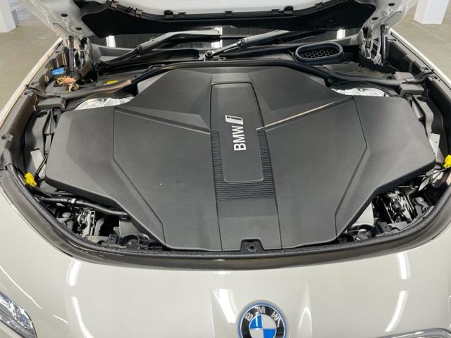 ＢＭＷ ｉ７