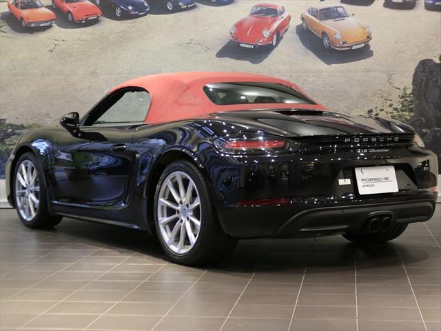 718ボクスター 2017年モデル 右H ポルシェ認定中古車保証 19インチボクスターSホイール スポーツクロノパッケージ GTスポーツステアリング シートヒーター 前後パークセンサー+バックカメラ オートエアコン(5枚目)