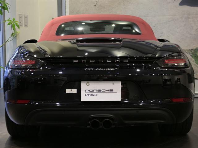 718ボクスター 2017年モデル 右H ポルシェ認定中古車保証 19インチボクスターSホイール スポーツクロノパッケージ GTスポーツステアリング シートヒーター 前後パークセンサー+バックカメラ オートエアコン(6枚目)