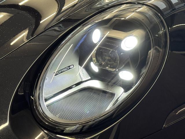 ９１１ ９１１カレラ　カブリオレ　２０２３モデル　新車保証継承＋認定保証　スポーツクロノ　スポーツエグゾースト　スポーツシートプラス　Ｒａｃｅ－ＴｅｘＧＴスポーツステアリング　ＲＳスパイダーデザインホイール　２トーンレザーインテリア（6枚目）