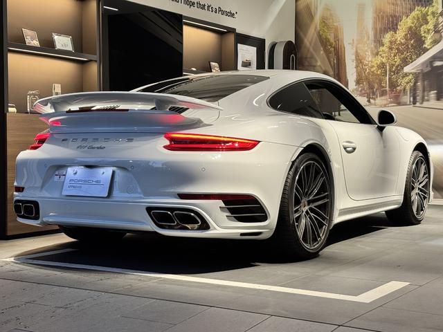 911 911ターボ 2017年モデル 右H 認定中古車保証付 フロントリフトシステム TVチューナー エントリー&ドライブ 電動格納ミラー シートヒーター マホガニーインテリア マホガニーマルチファンクションステアリング(4枚目)