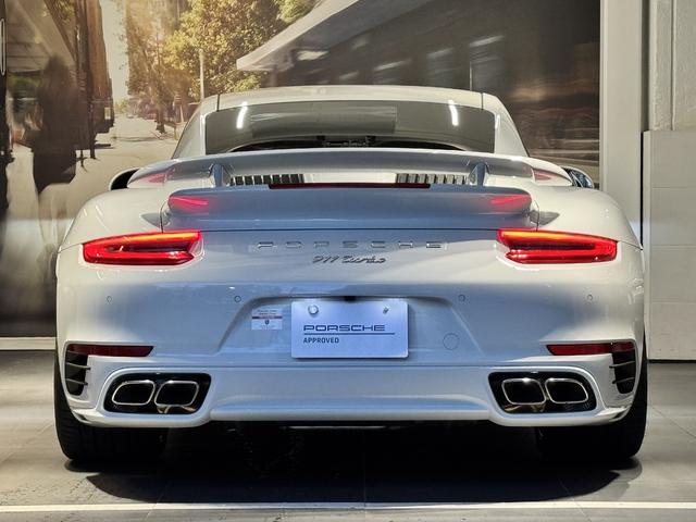 911 911ターボ 2017年モデル 右H 認定中古車保証付 フロントリフトシステム TVチューナー エントリー&ドライブ 電動格納ミラー シートヒーター マホガニーインテリア マホガニーマルチファンクションステアリング(5枚目)