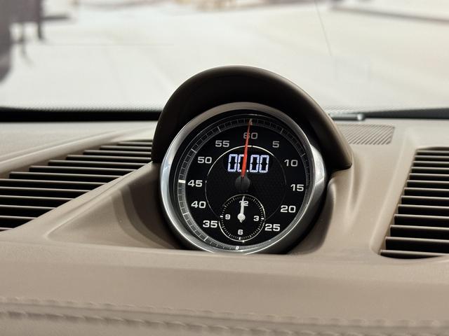 911 911ターボ 2017年モデル 右H 認定中古車保証付 フロントリフトシステム TVチューナー エントリー&ドライブ 電動格納ミラー シートヒーター マホガニーインテリア マホガニーマルチファンクションステアリング(14枚目)