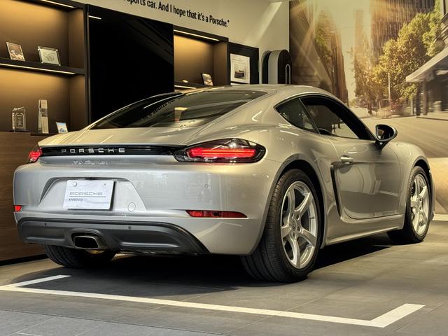 718ケイマン 718ケイマン 2018年モデル 右H 認定中古車保証付 スポーツクロノ PDLS付ティンテッドバイキセノンヘッドライト エントリー&ドライブ パークアシスト+リアカメラ パワーステアリングプラス シートヒーター(4枚目)