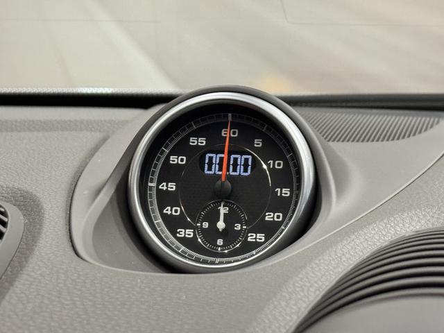 718ケイマン 718ケイマン 2018年モデル 右H 認定中古車保証付 スポーツクロノ PDLS付ティンテッドバイキセノンヘッドライト エントリー&ドライブ パークアシスト+リアカメラ パワーステアリングプラス シートヒーター(13枚目)