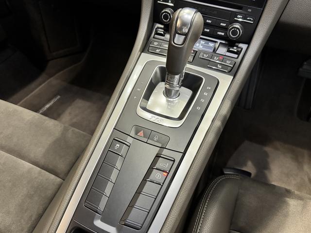 718ケイマン 718ケイマン 2018年モデル 右H 認定中古車保証付 スポーツクロノ PDLS付ティンテッドバイキセノンヘッドライト エントリー&ドライブ パークアシスト+リアカメラ パワーステアリングプラス シートヒーター(16枚目)