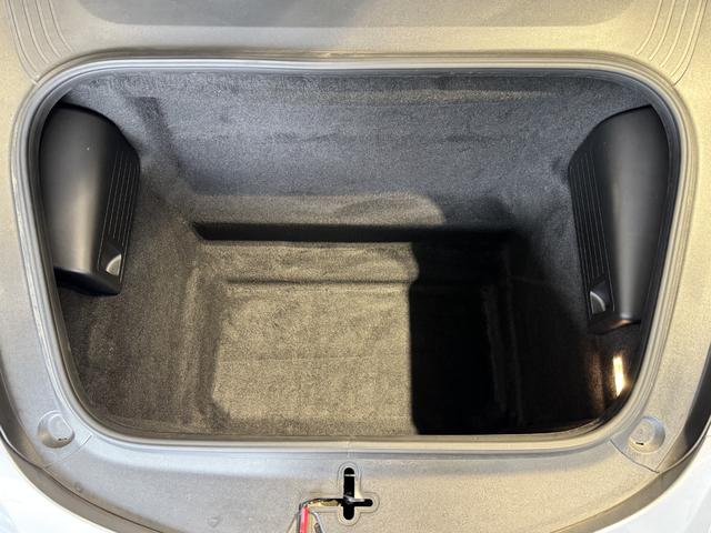 718ケイマン 718ケイマン 2018年モデル 右H 認定中古車保証付 スポーツクロノ PDLS付ティンテッドバイキセノンヘッドライト エントリー&ドライブ パークアシスト+リアカメラ パワーステアリングプラス シートヒーター(19枚目)