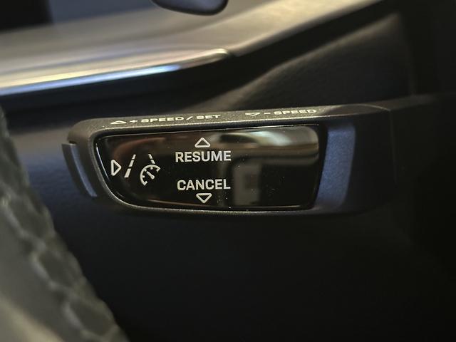 ９１１ ９１１カレラ　２０２０年モデル　右Ｈ　認定中古車保証付　スポーツクロノ　ＰＤＬＳプラス付ＬＥＤライト　パワーステアリングプラス　２０／２１インチクラシックホイール　１４ｗａｙ電動スポーツシート／メモリーパッケージ（18枚目）