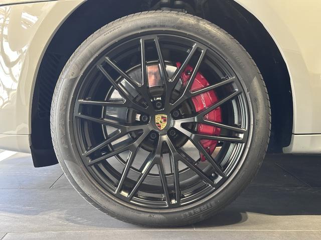 マカン マカンＧＴＳ　２０２３年モデル　右Ｈ　認定中古車保証付　ＧＴＳインテリア　１８ｗａｙ電動調節アダプティブスポーツシート　ＢＯＳＥサウンド　レーンキーピングアシスト　ティンテッドＬＥＤヘッドライト／ＰＤＬＳプラス（7枚目）