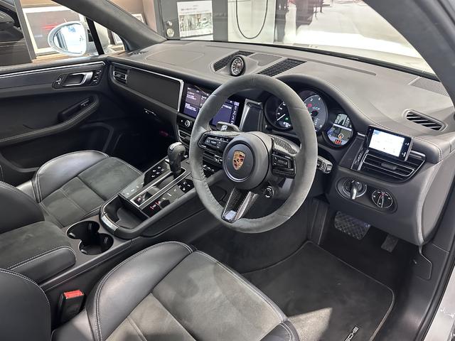 マカン マカンＧＴＳ　２０２３年モデル　右Ｈ　認定中古車保証付　ＧＴＳインテリア　１８ｗａｙ電動調節アダプティブスポーツシート　ＢＯＳＥサウンド　レーンキーピングアシスト　ティンテッドＬＥＤヘッドライト／ＰＤＬＳプラス（8枚目）