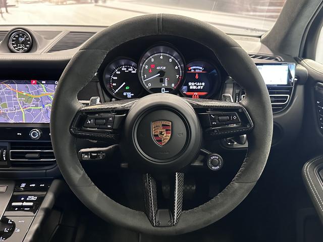 マカン マカンＧＴＳ　２０２３年モデル　右Ｈ　認定中古車保証付　ＧＴＳインテリア　１８ｗａｙ電動調節アダプティブスポーツシート　ＢＯＳＥサウンド　レーンキーピングアシスト　ティンテッドＬＥＤヘッドライト／ＰＤＬＳプラス（12枚目）