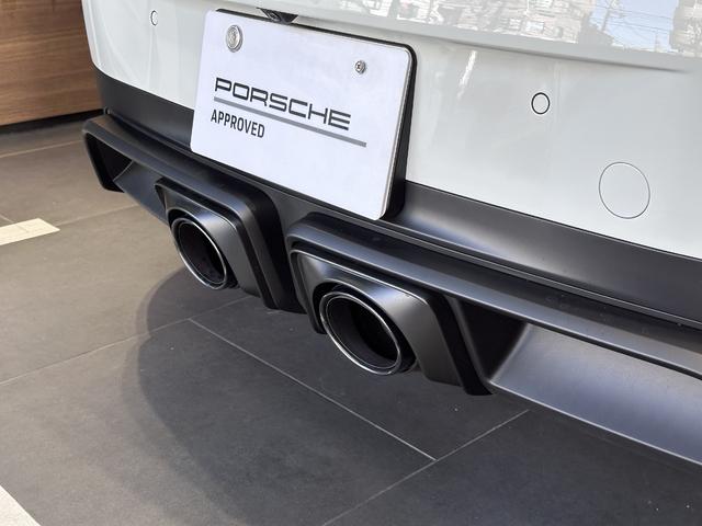 ９１１ ９１１タルガ４ＧＴＳ　２０２５年モデル　左Ｈ　新車保証継承　フロントアクスルリフトシステム　ＨＤマトリックスティンテッドＬＥＤヘッドライト　パワーステアリングプラス　レザーインテリア　上部グレーティントフロントガラス（20枚目）