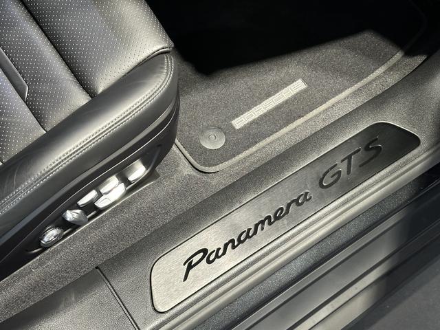 パナメーラ ＧＴＳスポーツツーリスモ　２０１９年モデル　右Ｈ　認定中古車保証付　パノラマルーフ　ＰＤＣＣ　ソフトクローズ　ＬＥＤマトリックスヘッドライト　ヘッドアップディスプレイ　レーンチェンジ　リアアクスル　トラフィックジャムアシスト（15枚目）