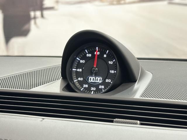 パナメーラ ＧＴＳスポーツツーリスモ　２０１９年モデル　右Ｈ　認定中古車保証付　パノラマルーフ　ＰＤＣＣ　ソフトクローズ　ＬＥＤマトリックスヘッドライト　ヘッドアップディスプレイ　レーンチェンジ　リアアクスル　トラフィックジャムアシスト（17枚目）