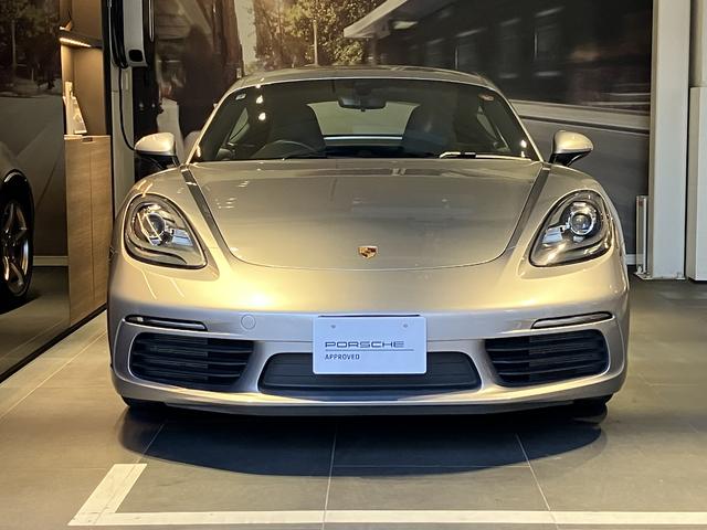 ７１８ケイマン ７１８ケイマンＳ　２０１７年モデル　右Ｈ　認定中古車保証付　スポーツクロノ　レザーパッケージ　シートヒータ　電動格納ミラー　ＢＯＳＥ　ＴＶチューナー　ＧＴスポーツステアリング　イルミネーション付ステンレスドアシルガード（2枚目）