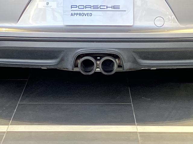 ７１８ケイマン ７１８ケイマンＳ　２０１７年モデル　右Ｈ　認定中古車保証付　スポーツクロノ　レザーパッケージ　シートヒータ　電動格納ミラー　ＢＯＳＥ　ＴＶチューナー　ＧＴスポーツステアリング　イルミネーション付ステンレスドアシルガード（20枚目）