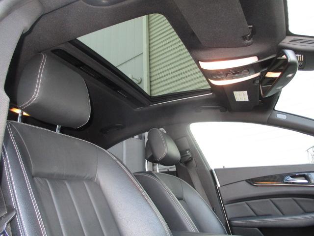 CLS350ブルーエフィシェンシAMGスポーツパケジ AMGスポーツPKG レーダーセーフティPKG 衝突軽減ブレーキ 右H 黒革 禁煙 AMGエアロ 20AW 地デジHDDナビ Bカメラ 全席シートヒーター前後パーキングセンサー 全席パワーシート(20枚目)