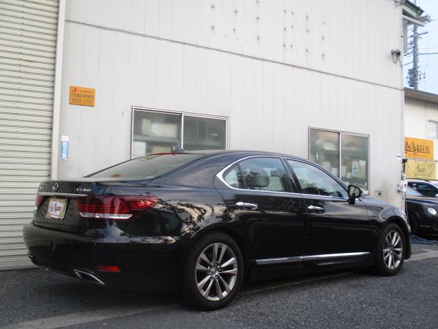 LS460 バージョンL 黒革BSMブランドスポットモニター 禁煙オートトランク エアロ地デジSDナビBカメラ全席パワーシート全席シートエアコンスマートキー(8枚目)