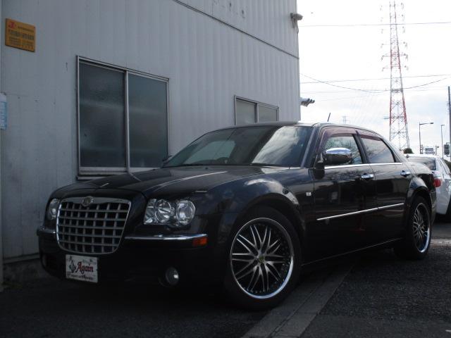 5.7HEMI 正規ディーラー車最終型 右H 黒革 サンルーフ 禁煙 20AW 地デジHDDナビ パワーシート シートヒーター(4枚目)
