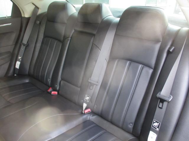 5.7HEMI 正規ディーラー車最終型 右H 黒革 サンルーフ 禁煙 20AW 地デジHDDナビ パワーシート シートヒーター(35枚目)