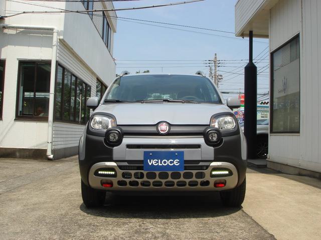 フィアット パンダ cross 0 9twinair 85ps 左h 6mt 本国仕様車 5人乗り 269 0万円 令和2年 年 千葉県 中古車 価格 Com フィアット パンダ cross 0 9twinair 85ps 左h 6mt 本国仕様車 5人乗り 269 0万円 令和2年 年 千葉県 中古車 価格 Com