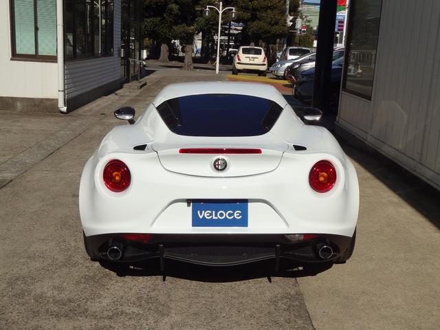 ４Ｃ ベースグレード　１オーナー　禁煙車　屋内保管　走行１０００ｋｍ　赤革シート　Ｆ１７Ｒ１８純正マットブラックホイール　フルセグナビ＋Ｂカメラ　右Ｈ用ＬＥＤヘッドライト　ＥＴＣ　スピードレーダー　ＵＳＢ（12枚目）