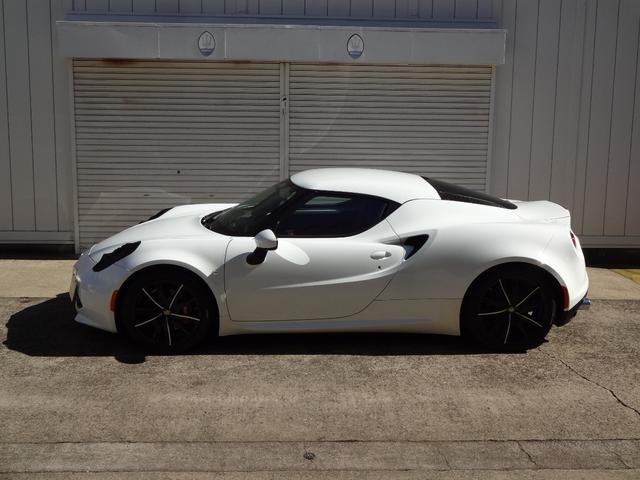 ４Ｃ ベースグレード　１オーナー　禁煙車　屋内保管　走行１０００ｋｍ　赤革シート　Ｆ１７Ｒ１８純正マットブラックホイール　フルセグナビ＋Ｂカメラ　右Ｈ用ＬＥＤヘッドライト　ＥＴＣ　スピードレーダー　ＵＳＢ（15枚目）