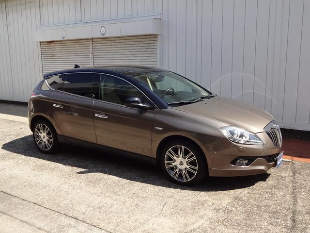 デルタ １．８　Ｔｕｒｂｏ　１６ｖ　Ｂ－ＣＯＬＯＲＥ　６ＡＴ　２カラー　Ｆｒａｕレザー　ナビ＋Ｂカメラ　Ｗサンルーフ　前後Ｐセンサー　キセノン　クルーズ　Ｆシートヒーター　１７インチ　ＥＴＣ　ＵＳＢ　ドラレコ　フィルム全面　タイベルＷＰ交換　タイヤ４本交換（6枚目）