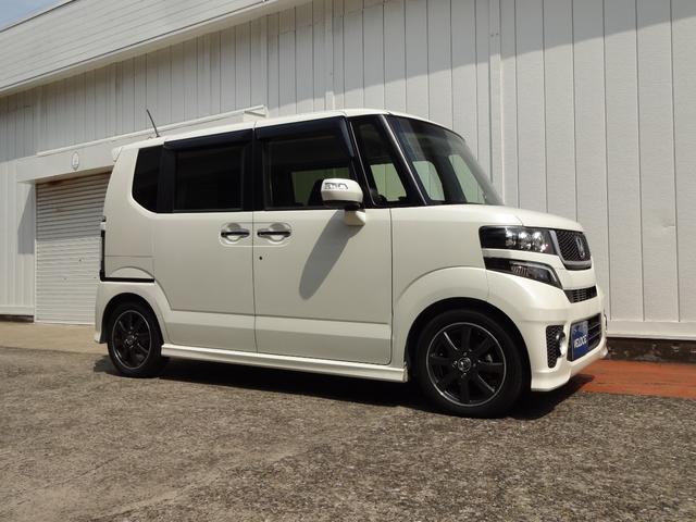 Ｎ－ＢＯＸ モデューロＸ　Ｇ・ターボパッケージ　１オーナー　禁煙車　フルセグナビ＋リアカメラ　純正１５ＡＷ　ＥＴＣ　両側Ｐスライドドア　ＨＩＤ　オートライト　クルコン　スマートキー２個　バックテーブル２個　サイドガラスシェード左右　パドルシフト（5枚目）