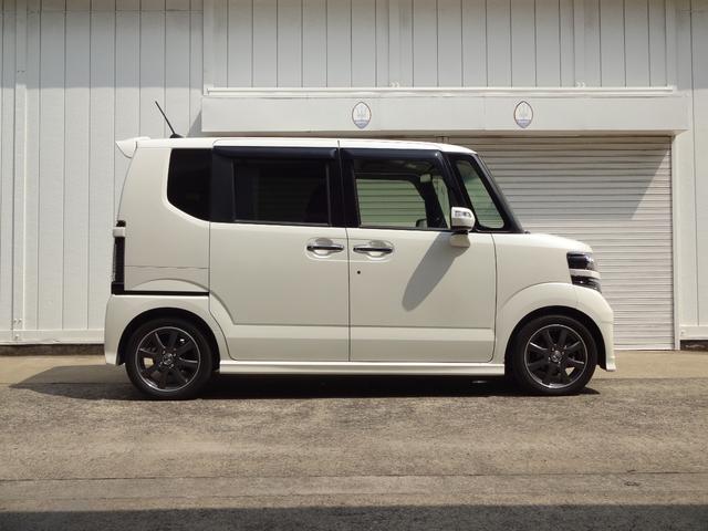 Ｎ－ＢＯＸ モデューロＸ　Ｇ・ターボパッケージ　１オーナー　禁煙車　フルセグナビ＋リアカメラ　純正１５ＡＷ　ＥＴＣ　両側Ｐスライドドア　ＨＩＤ　オートライト　クルコン　スマートキー２個　バックテーブル２個　サイドガラスシェード左右　パドルシフト（6枚目）