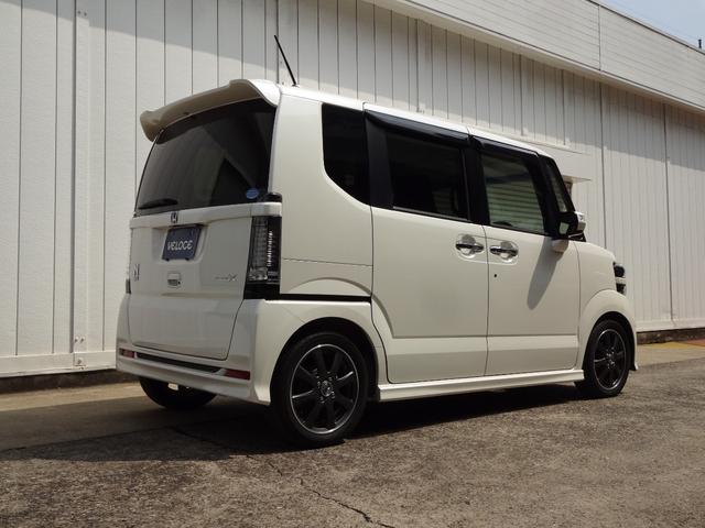 Ｎ－ＢＯＸ モデューロＸ　Ｇ・ターボパッケージ　１オーナー　禁煙車　フルセグナビ＋リアカメラ　純正１５ＡＷ　ＥＴＣ　両側Ｐスライドドア　ＨＩＤ　オートライト　クルコン　スマートキー２個　バックテーブル２個　サイドガラスシェード左右　パドルシフト（9枚目）