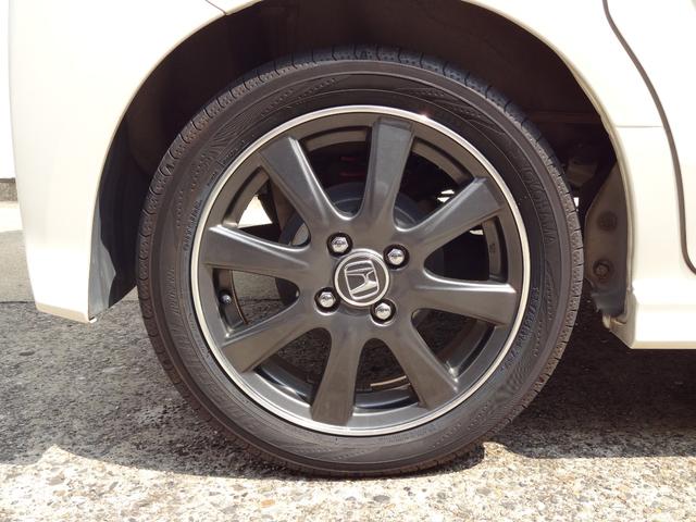Ｎ－ＢＯＸ モデューロＸ　Ｇ・ターボパッケージ　１オーナー　禁煙車　フルセグナビ＋リアカメラ　純正１５ＡＷ　ＥＴＣ　両側Ｐスライドドア　ＨＩＤ　オートライト　クルコン　スマートキー２個　バックテーブル２個　サイドガラスシェード左右　パドルシフト（19枚目）