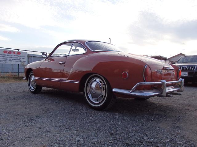 カルマンギア 　ＫＡＲＭＡＮＮ　ＧＨＩＡ　ＡＴ　純正Ｗバンパー　　トリムリング　　リボンタイヤ（7枚目）