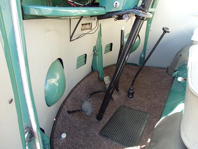 タイプII 　フロントサファリウインドウ　　サイドキャンパーウインドウ　　　ストックハイト　　純正ホイール　ホワイトリボンタイヤ（14枚目）