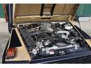 3.0Lクリーンディーゼル(CDI)エンジン搭載。トルクフルで力強い走りと経済性を両立しています。