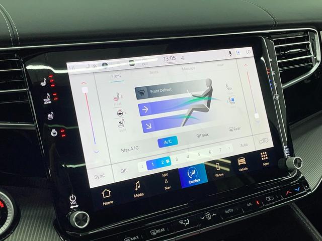 ジープ・グランドワゴニア オブシディアン　新並　１オナ　３パネルルーフ　自社輸入　電動サイドステップ　純正エアサス　４７１馬力　助手席モニター　フロントツインモニター　マッキントッシュ２３スピーカー　フロント２０ｗａｙパワー＆マッサージ機能付きパレルモレザーシート（33枚目）