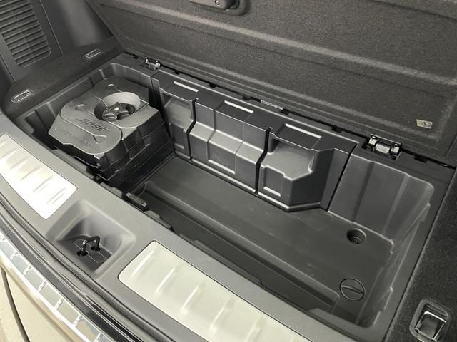 ＪＸ３５ 新並　１オナ　７人乗り　プレミアムＰＫＧ　サンルーフ　カロッツェリアナビ　地デジ　３６０°カメラ　ＢＯＳＥ１３スピーカー　８ｗａｙ運転席パワーシート　シートヒーター　パワーリフトゲート　重ね和紙インテリアトリム　自社輸入新車販売　フルフラットサードシート（39枚目）