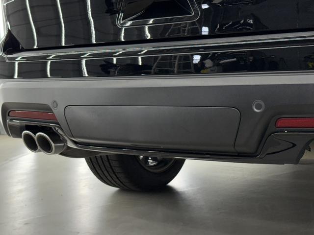 エクスプローラー スポーツ 新並 1オナ セカンドベンチシート 7人乗り 電動サードシート パノラマルーフ 後席専用モニター アップルカープレイ アダプティブクルーズコントロール 専用チューンドサスペンション シートヒーター&クーラー SONY12スピーカー(15枚目)