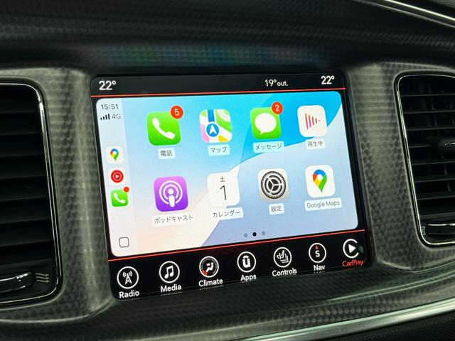 ダッジ・チャージャー ＳＲＴヘルキャット　新並　１オナ　７０７馬力　サンルーフ　ハーマンカードン１９スピーカー　アップルカープレイ　ブレンボブレーキ　ローンチコントロール　シートヒーター＆クーラー　レッドシートベルト　ブラックラグナレザー　ステアリングヒーター（28枚目）