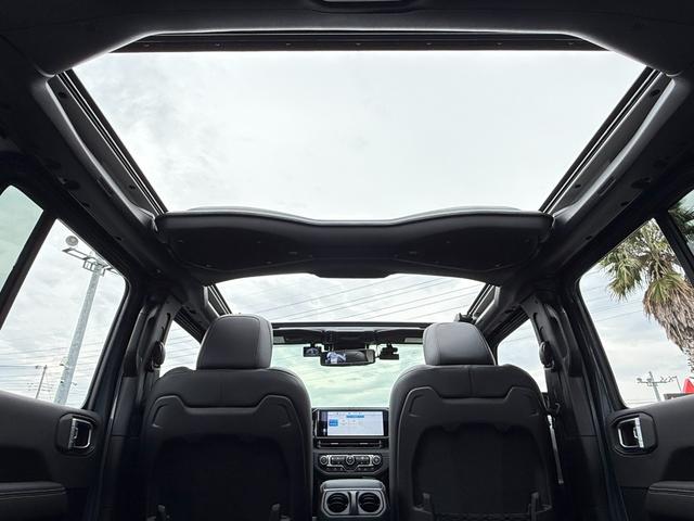 ���{�ł��l�C�̍����X�J�C�����^�b�`�p���[�g�b�v�����Ԃł��B�d���Ȃ̂ł��̏�̋C���Ŏ��R�ɊJ���߂n�j�I�O������܂Ńt���I�[�v���ɂȂ�X�J�C�g�b�v�Ȃ�ł͂̉�����̓n���p�Ȃ��قǋC���������I�I