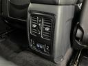 ＳＲＴ８　社外１３．６インチモニター　パノラマルーフ　ハーマンカードン１９スピーカー　アップルカープレイ　後席専用モニター　シートヒーター＆クーラー　アダプティブクルーズコントロール　カーボンインテリアパネル　ブレンボブレーキ　ステアリングヒーター（33枚目）