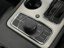 ＳＲＴ８　社外１３．６インチモニター　パノラマルーフ　ハーマンカードン１９スピーカー　アップルカープレイ　後席専用モニター　シートヒーター＆クーラー　アダプティブクルーズコントロール　カーボンインテリアパネル　ブレンボブレーキ　ステアリングヒーター（40枚目）