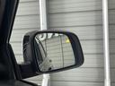 ＳＲＴ８　社外１３．６インチモニター　パノラマルーフ　ハーマンカードン１９スピーカー　アップルカープレイ　後席専用モニター　シートヒーター＆クーラー　アダプティブクルーズコントロール　カーボンインテリアパネル　ブレンボブレーキ　ステアリングヒーター（46枚目）