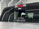 ＴＲＸ　生産終了　Ｖ８スーパーチャージド搭載　新並　１オナ　７０２馬力　パノラマルーフ　１２インチモニター　後席リクライニングシート　アップルカープレイ　ファクトリー２インチリフトアップ　ビルシュタインショック　三分割トノカバー　スプレーインベッドライナー（28枚目）